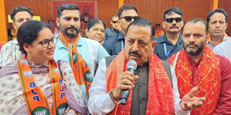 Union Minister and BJP leader Dr Jatender Singh addressed the election rally in Sanasar in favour of BJP candidate Rakesh Singh on Thursday.