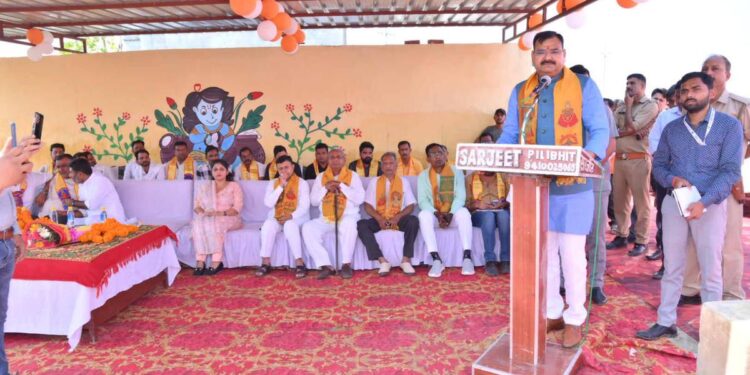 Sanjay Singh Gangwar inaugurating the Kanha Gaushala in Pilibhit, Uttar Pradesh on Sunday.