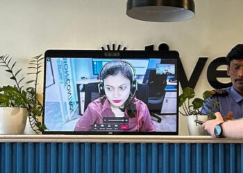 Peak Bengaluru Moment: Virtual receptionist welcomes guests into hotel; Delhi-based CEO shares check-in experience(Photo: Ananya Narang/LinkedIn)