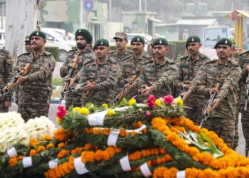 J-K: Army pays tribute to JCO Rakesh Kumar killed in Kishtwar encounter