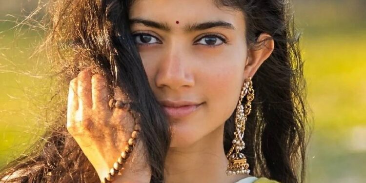 Sai Pallavi slams reports claiming she turned vegetarian for Ramayana.