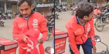 A Zomato delivery driver was made to remove his Santa Claus costume in Indore