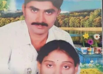 Retired soldier kills wife, chops, boils body parts in pressure cooker & dumps them in Hyderabad lake.