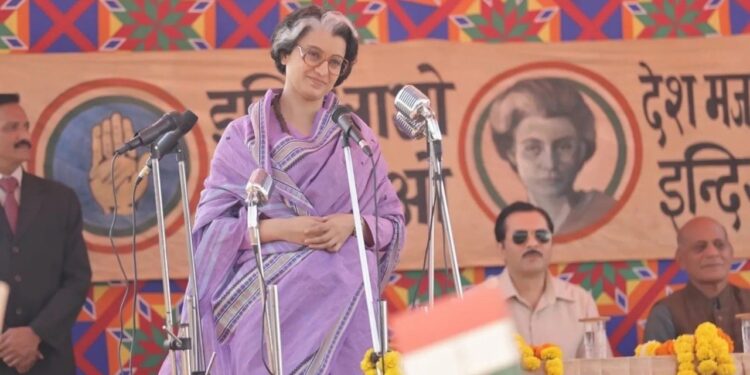 Kangana Ranaut plays Indira Gandhi in Emergency.(Twitter)