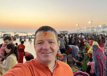 Maha Kumbh 2025: Indigo CEO Pieter Elbers finds 'peace in chaos' as he takes holy dip at 5:00 am