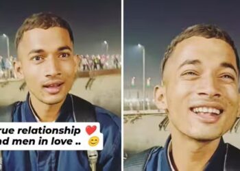 A datun seller at Mahakumbh Mela broke into a sweet smile while speaking about his girlfriend. (Instagram/@adarshtiwari20244)